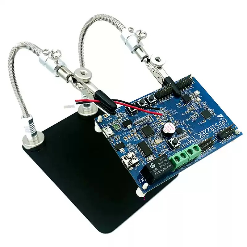 Electronics Repair Store - Magnetyczne klipsy PCB do sklepu spożywczego