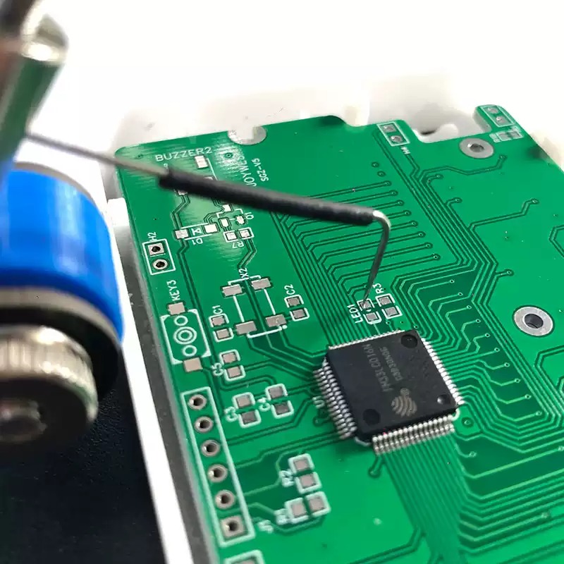 Test naprawy sygnału w sklepie – Electronics Repair Store recenzja i cena